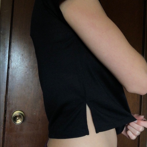 Canadian crop tee 🇨🇦 - Picture 2 of 5